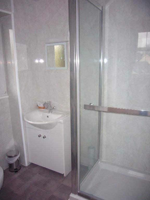 Large Single Room